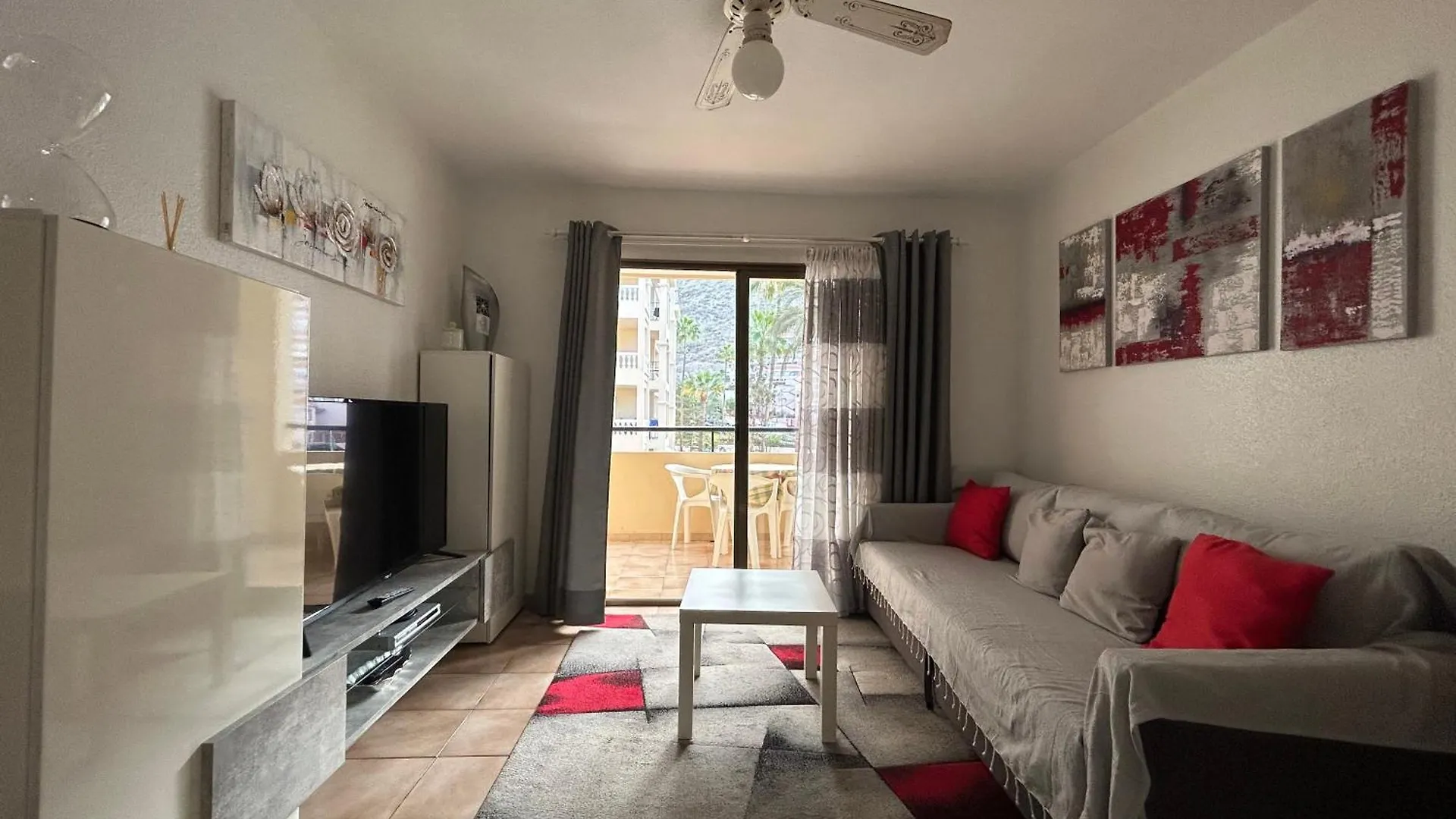 Appartamento Studio In Castle Harbour With Pool View C020 Los Cristianos