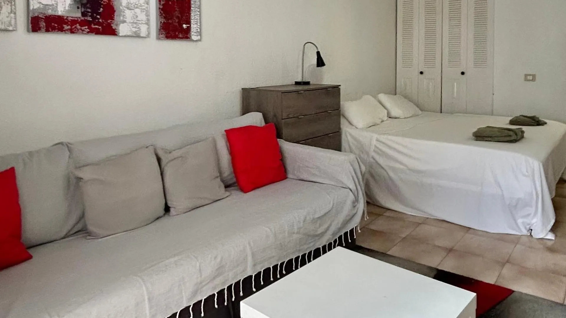Studio In Castle Harbour With Pool View C020 Los Cristianos  Appartamento Los Cristianos (Tenerife)